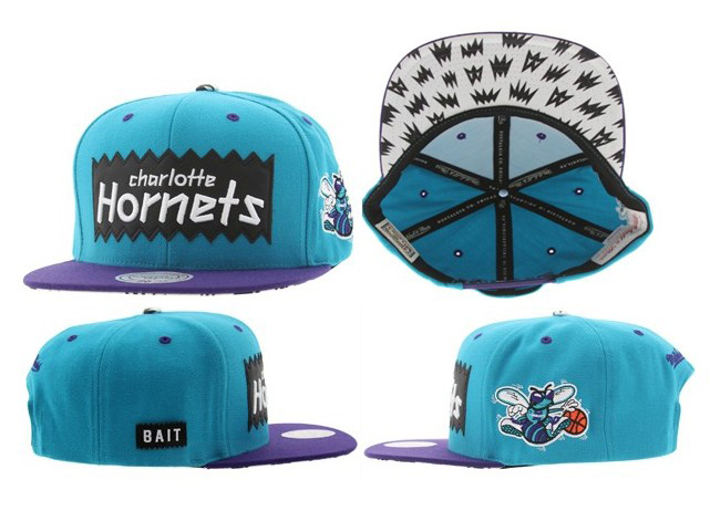 Gorra Charlotte Hornets Mitchell&Ness [Azul] - Haga click en la imagen para cerrar