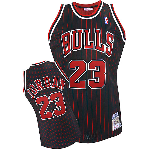 Michael Jordan, Chicago Bulls [Rayas] - Haga click en la imagen para cerrar