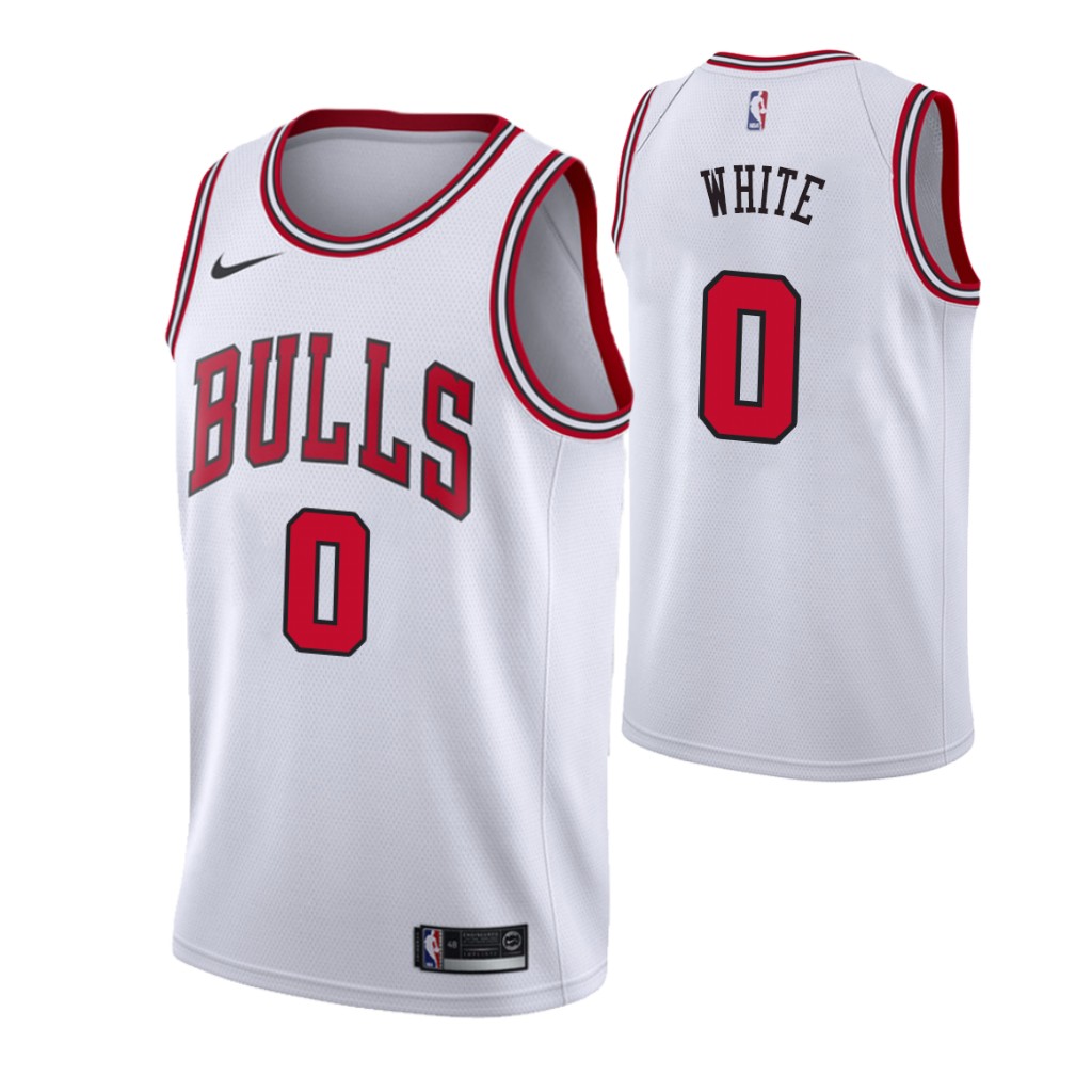 Coby White, Chicago Bulls - Association - Haga click en la imagen para cerrar