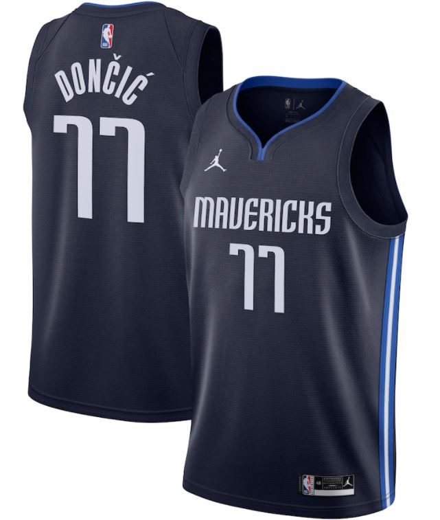 Luka Doncic, Dallas Mavericks 2020/21 - Statement - Haga click en la imagen para cerrar