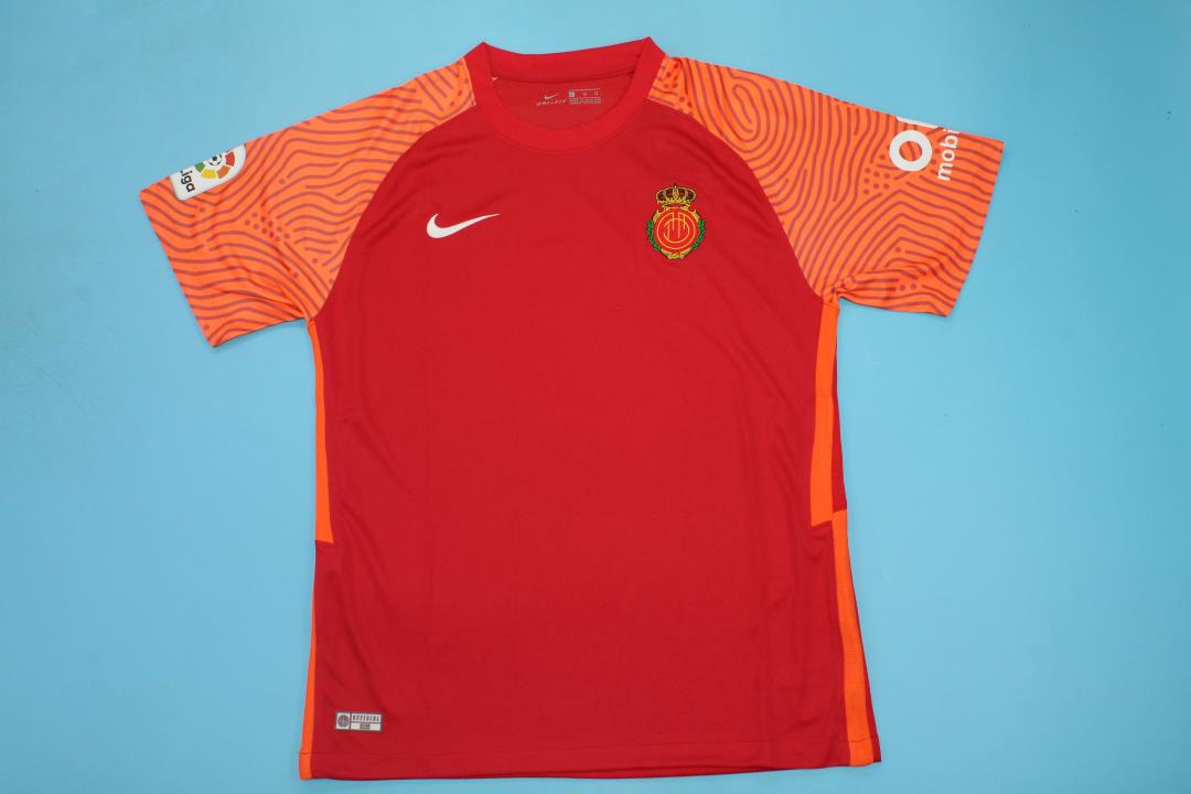 Mallorca 1a Equipacion 2021/22 - Haga click en la imagen para cerrar