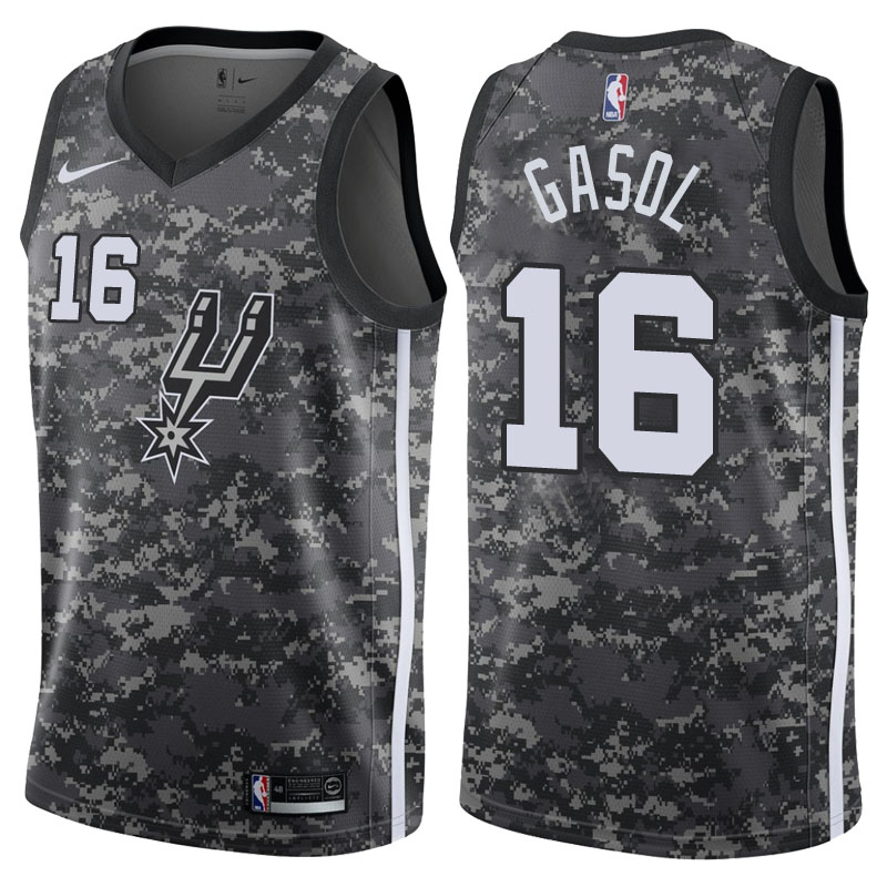 Pau Gasol, San Antonio Spurs - City Edition - Haga click en la imagen para cerrar